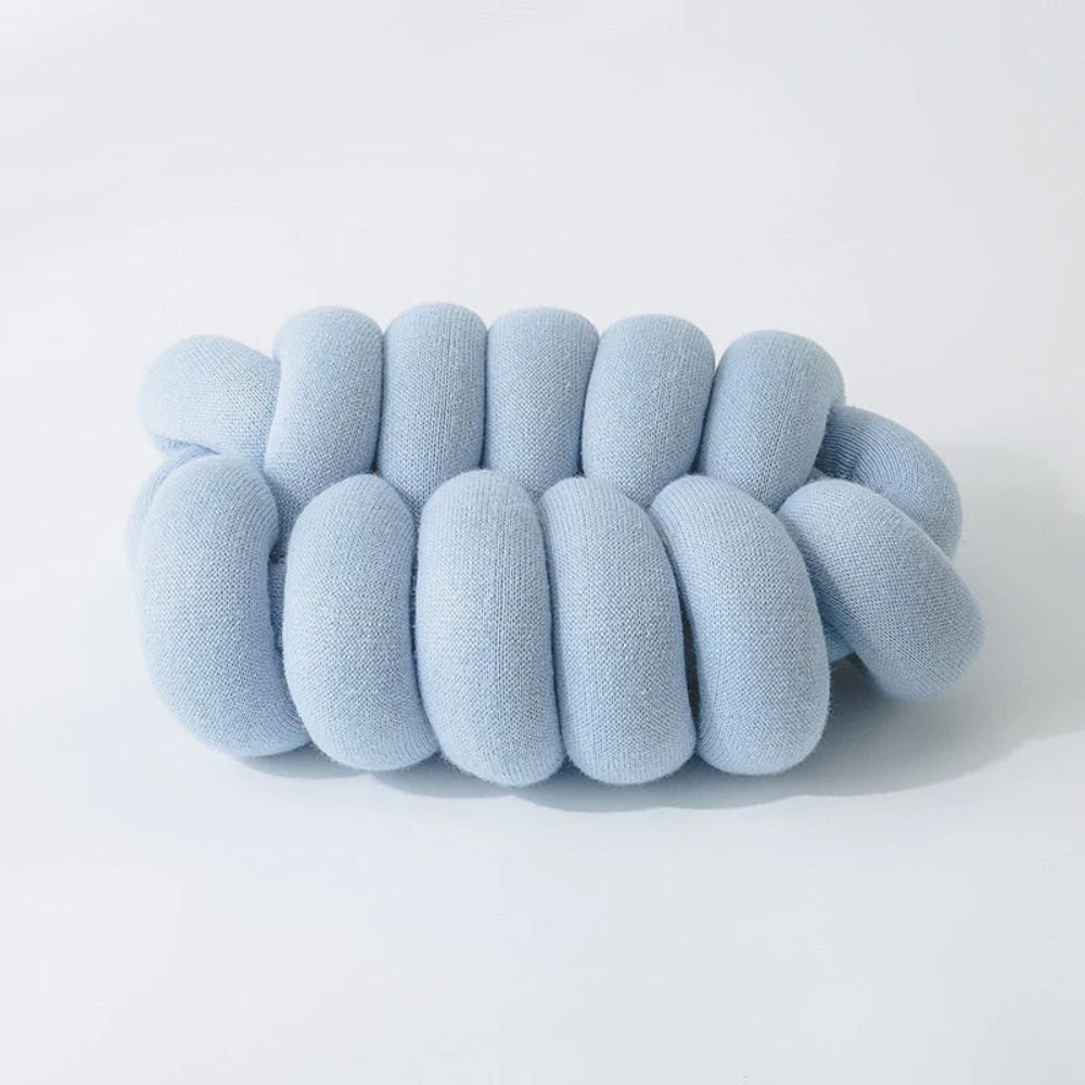 Chic Knot-Designed Plush Pillow for Ultimate Comfort – Cloud Blue