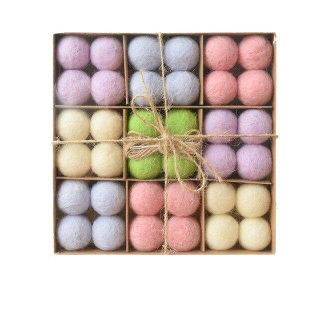 Set of 36 Cozy Wool Holiday Ornaments – D