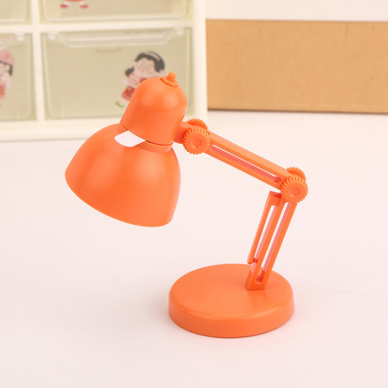 Compact Magnetic Desk Light for Cozy Evenings – orange