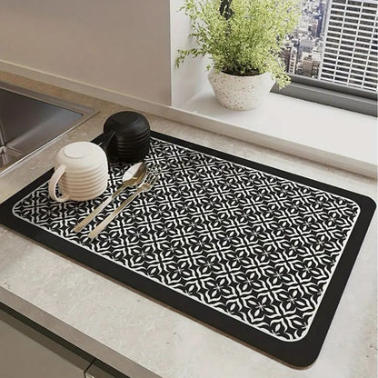 Elegant Kitchen Dish Drying Mat for Effortless Cleanliness – Black