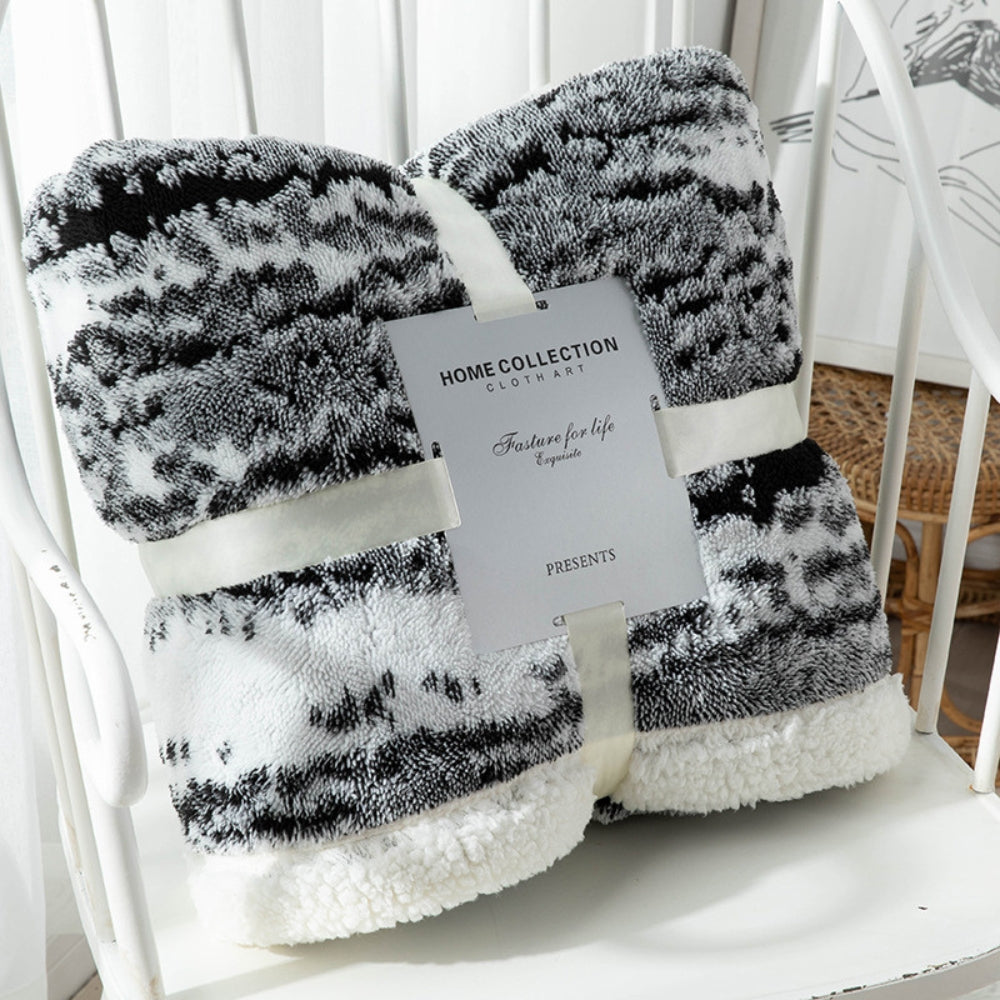 Luxura Plush Velvet and Sherpa Throw Blanket – Midnight Waves