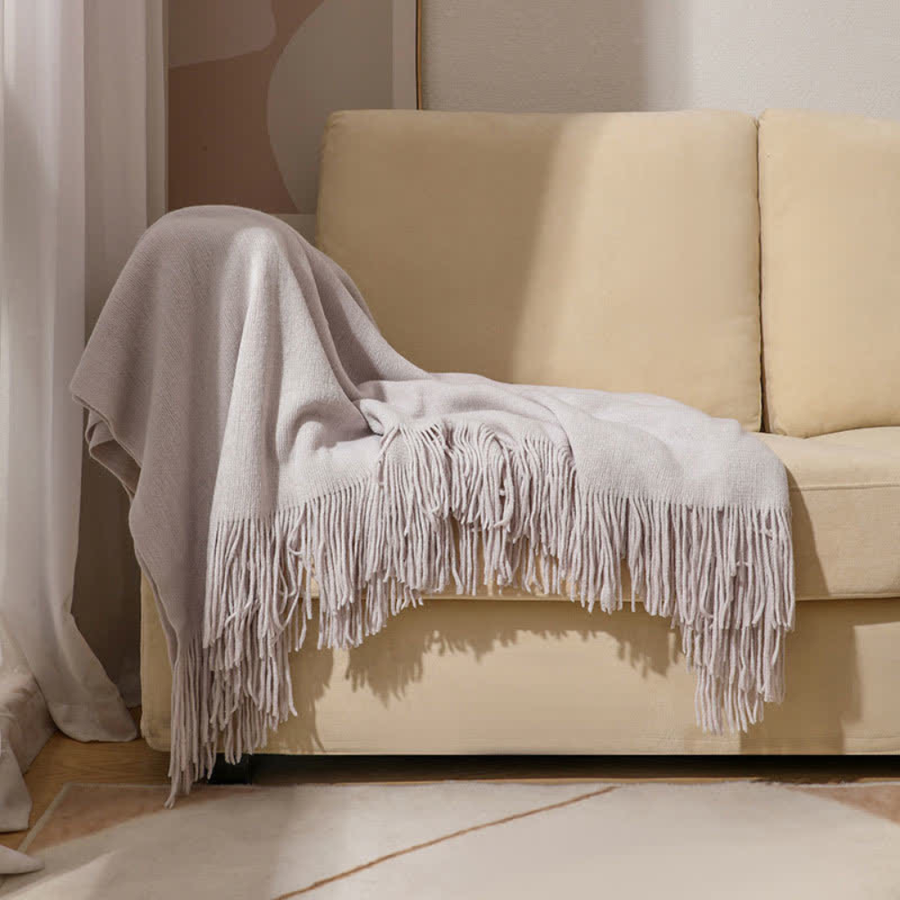 Chic Textured Blanket with Stylish Tassels – Light Grey