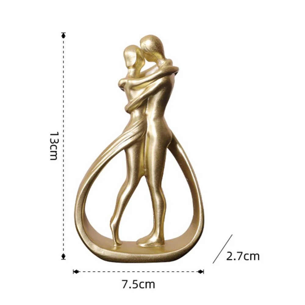 Symbol of Togetherness: Elegant Couple Sculpture – Luxe Gold