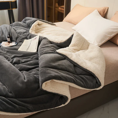 Cozy Luxe Fleece Warm Blankets – Black