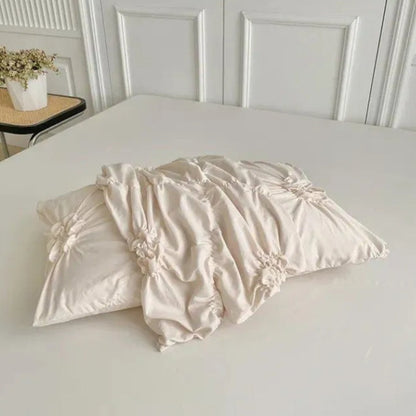 Quilt Cover Set with Elegant Ruffle Design and Pillowcases