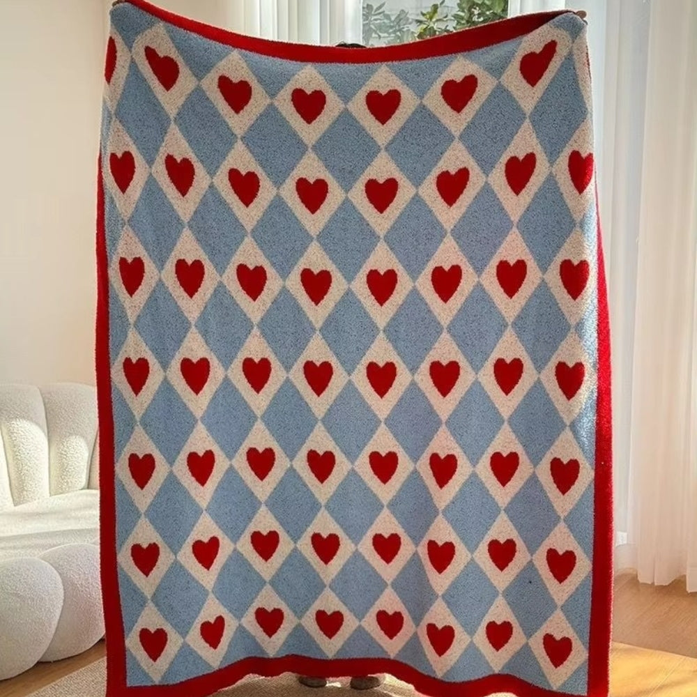 Charming Heart Pattern Cozy Throw Blanket