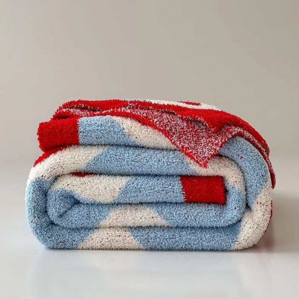 Charming Heart Pattern Cozy Throw Blanket
