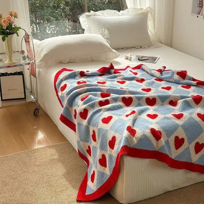 Charming Heart Pattern Cozy Throw Blanket