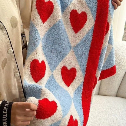 Charming Heart Pattern Cozy Throw Blanket