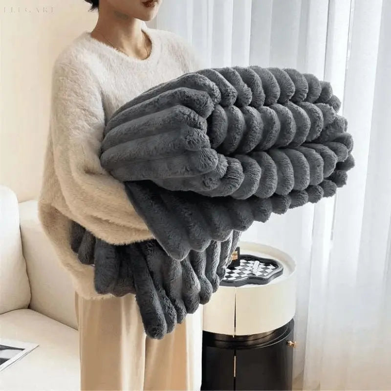 Soft Warm Plush Blanket in Cozy Fleece – Dark Gray