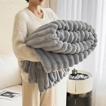 Soft Warm Plush Blanket in Cozy Fleece