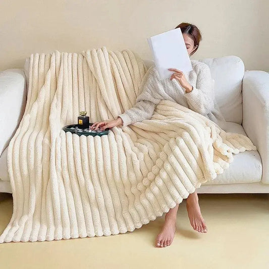 Cozy Plush Fleece Blanket for Comfort