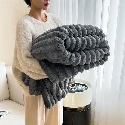 Soft Warm Plush Blanket in Cozy Fleece