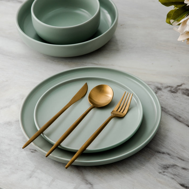 Stainless Steel Cutlery Set – Simple Elegance in Minimalist Style