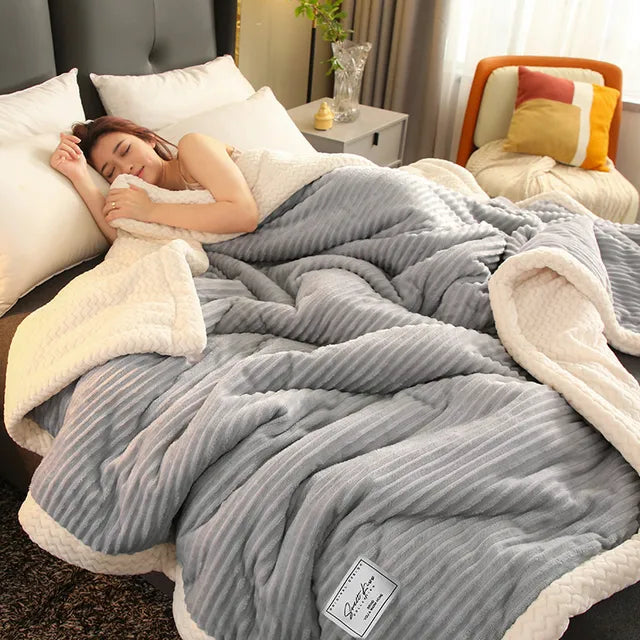 Cozy Winter Fleece Blankets for Home and Sofa – Extra Soft – Gray Striped