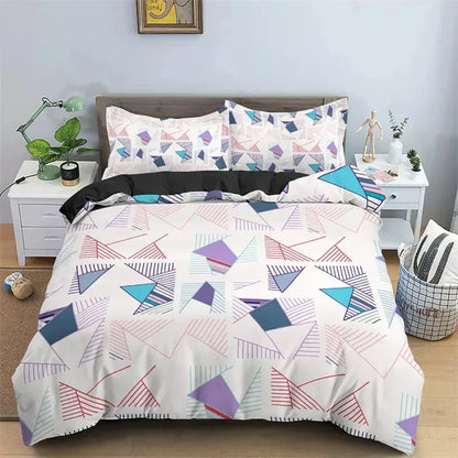Bedding Set with Bold Geometric Design for a Modern Look – White Black