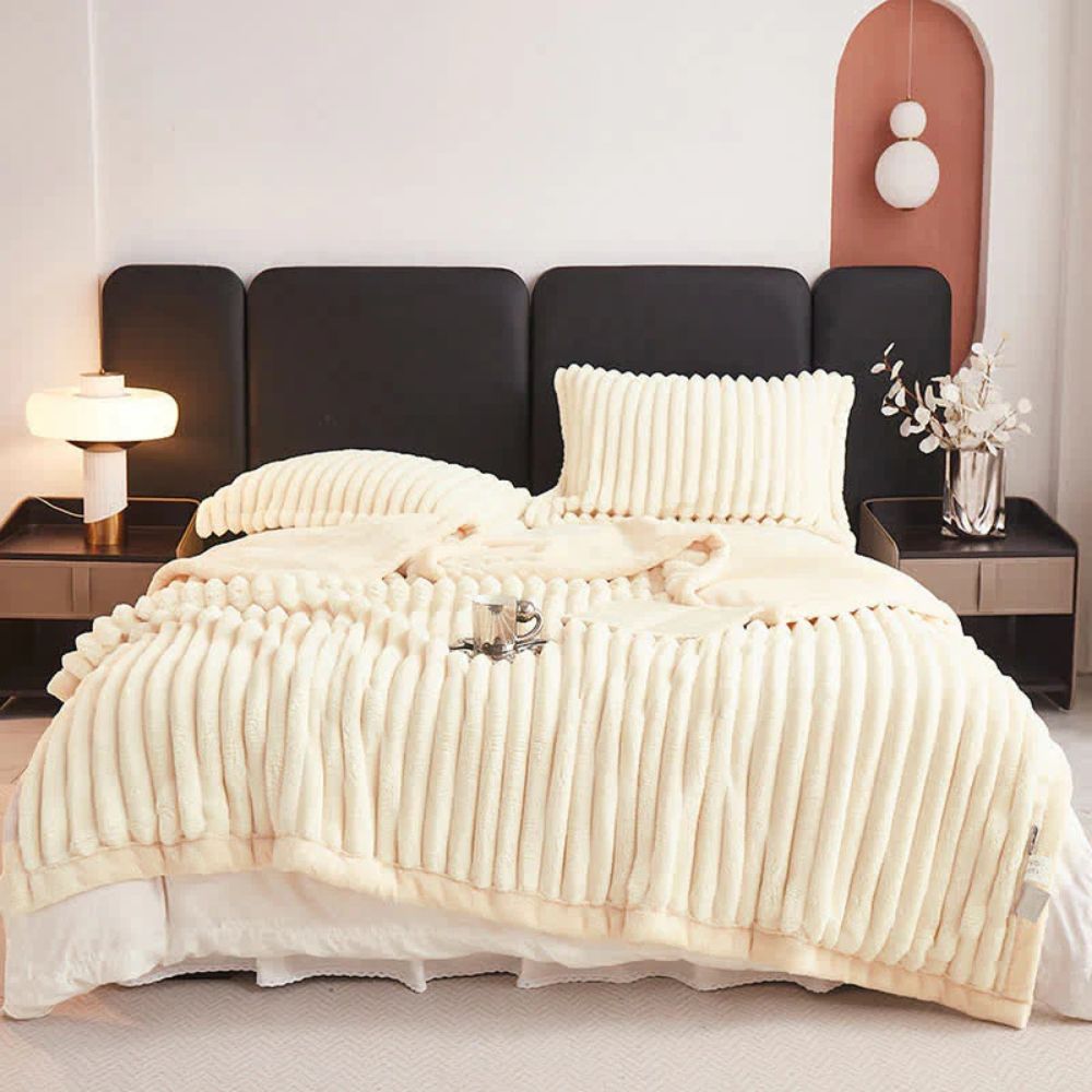 Plush Microfiber Luxury Throw Blanket – Cheese White