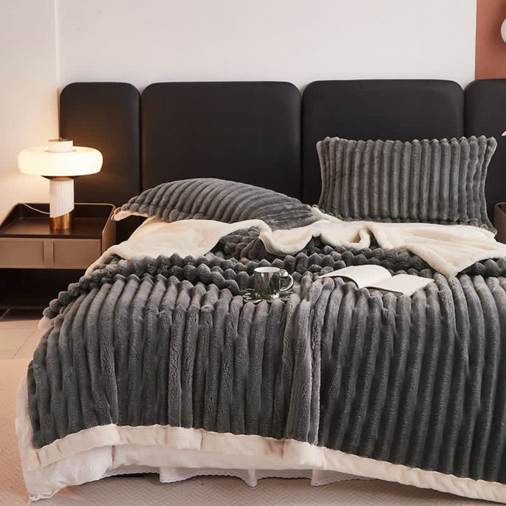 Plush Microfiber Luxury Throw Blanket – Dark Grey