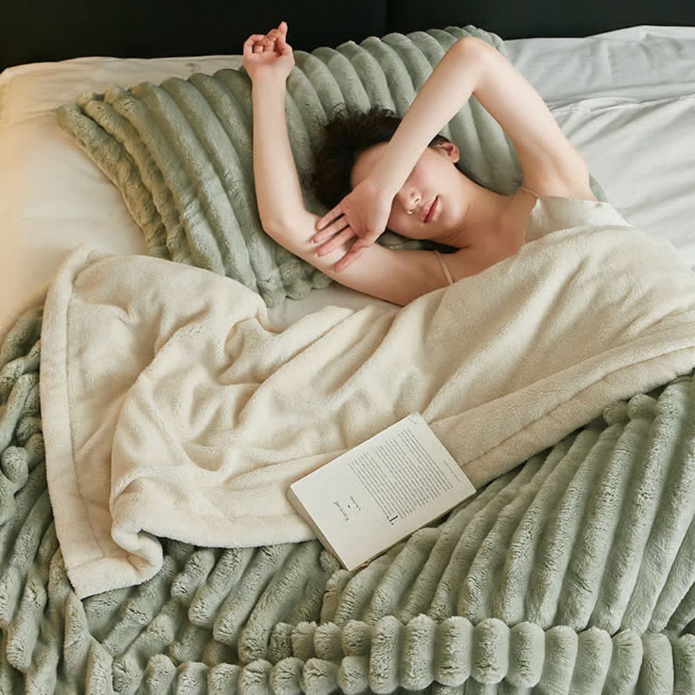 Plush Microfiber Luxury Throw Blanket – Matcha Green