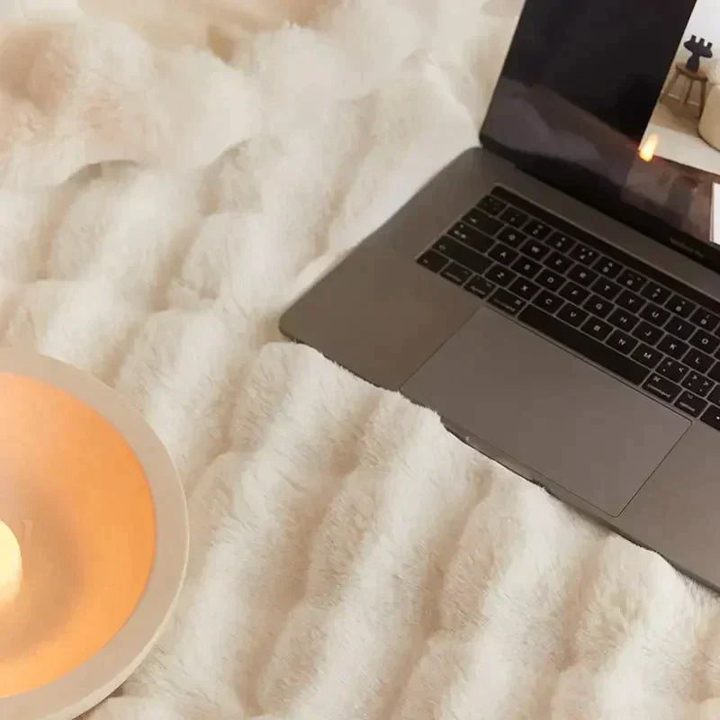 Plush Luxury Blanket for Cozy Warmth and Comfort