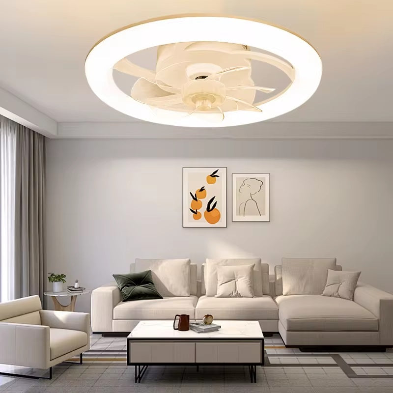 Contemporary Ceiling Fan Featuring Integrated LED Lighting
