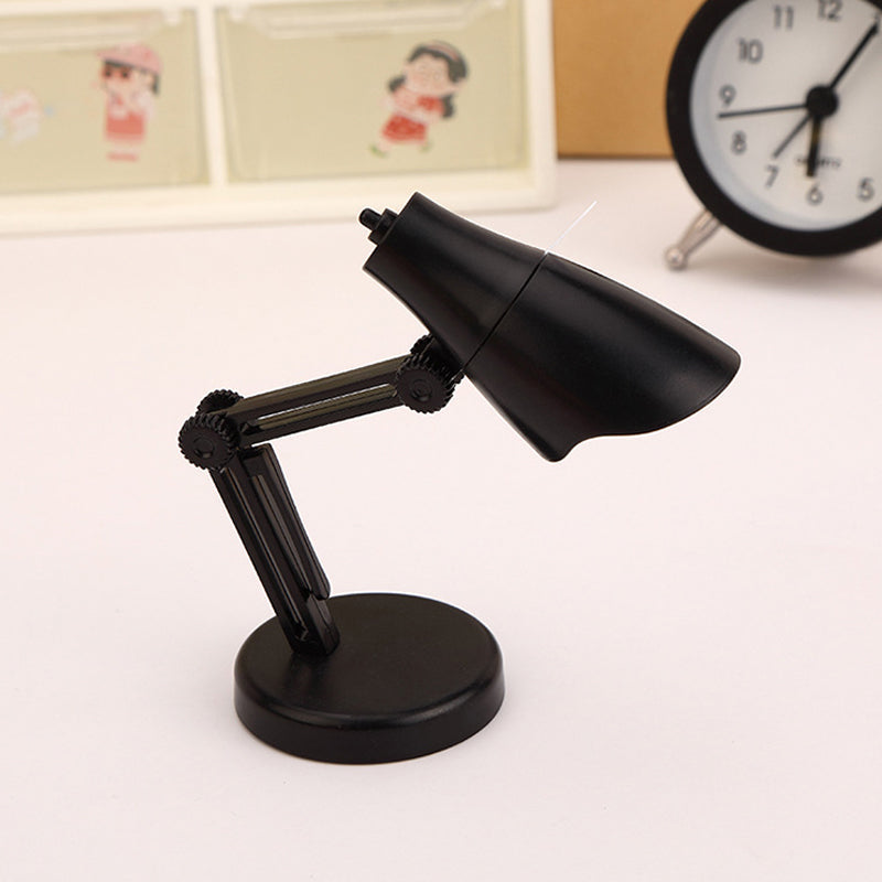 Compact Magnetic Desk Light for Cozy Evenings – black
