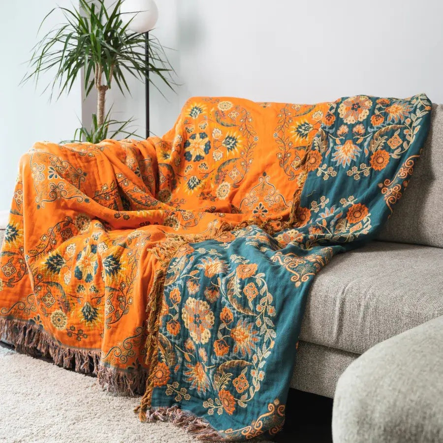Cozy Reversible Blanket for Home and Travel - Vintage Style
